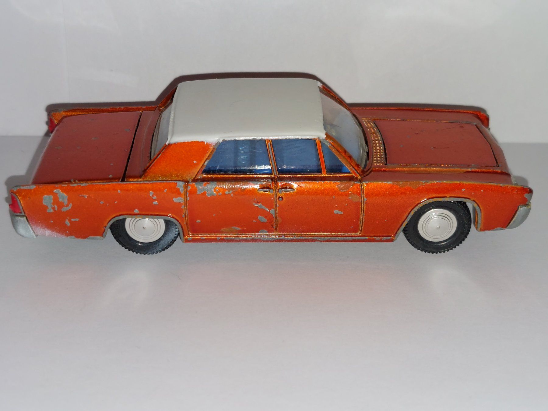 Dinky Toys Modellautos: Lincoln Continental 1:43 Dinky Toys – Gebraucht aus Diegten von isetta590 2