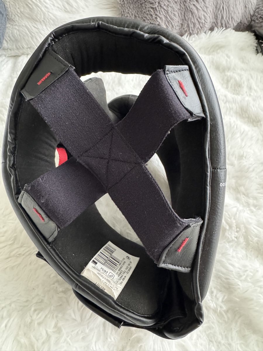 Decathlon Caschi: Boxhelm M/55-58cm – Nuovo (secondo la descrizione) da Willisau venduto da sebi_12 1