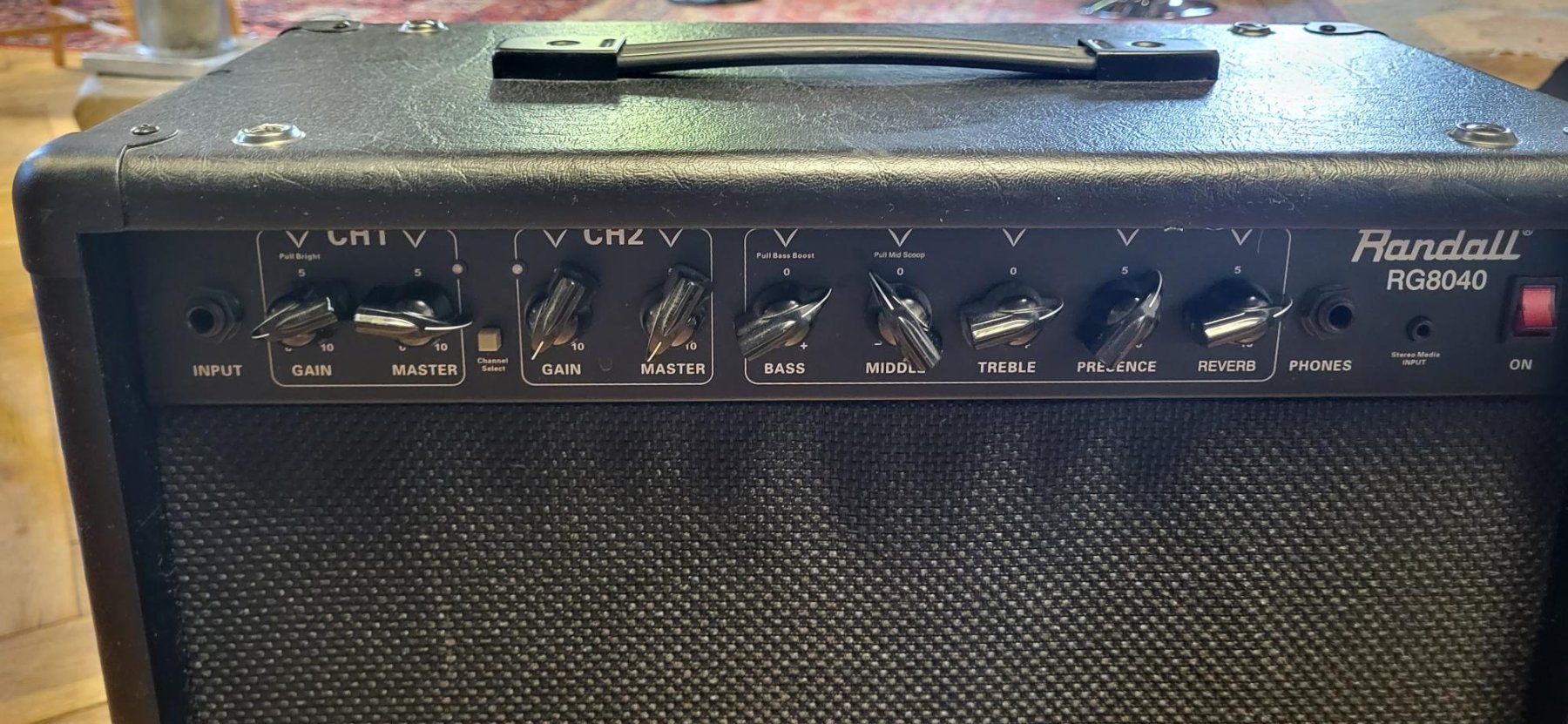 Randall Amplificatori: Guitar Amp Randall RG 8040 – Usato da Madiswil venduto da Cabarnet