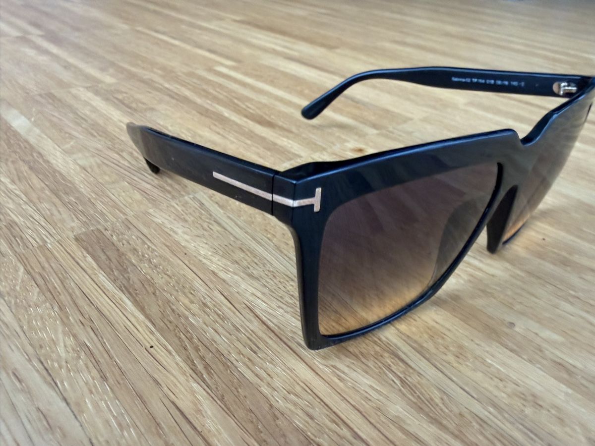 Tom Ford Brillen & Gläser: Tom Ford Sabrina 02 FT 0764 01B – Neu (gemäss Beschreibung) aus Unterägeri von anj_q9gv 2