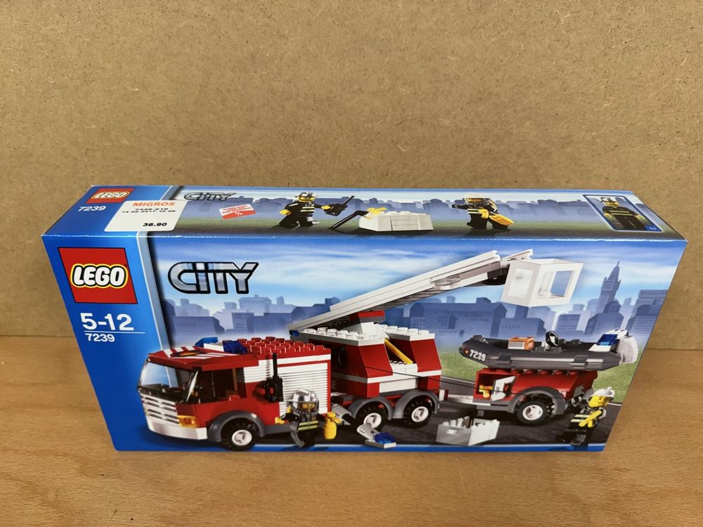 Lego City Feuerwehr Drehleiter 7239 OVP (Neu und originalverpackt) in ...