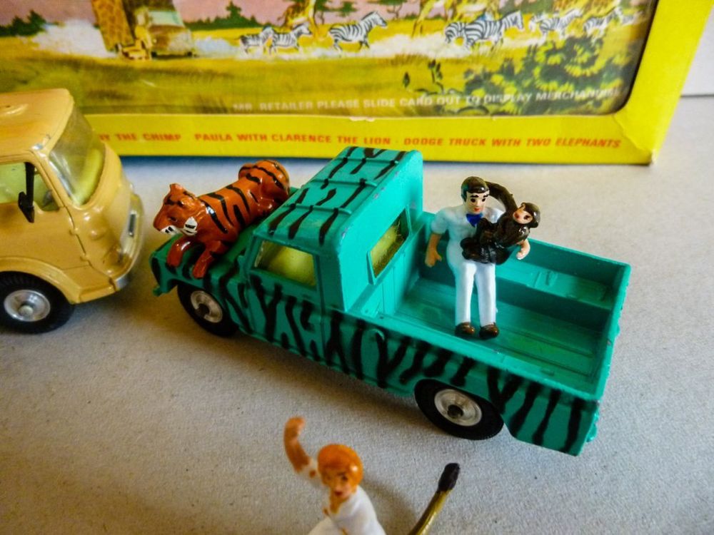 Riproduzione Corgi GS 7 Set Regalo Corgi Daktari Land Rover - Riproduzione In Miniatura GS 7, Perfetto Per Collezionisti Riproduzione Giocattolo Vintage - Foto 2