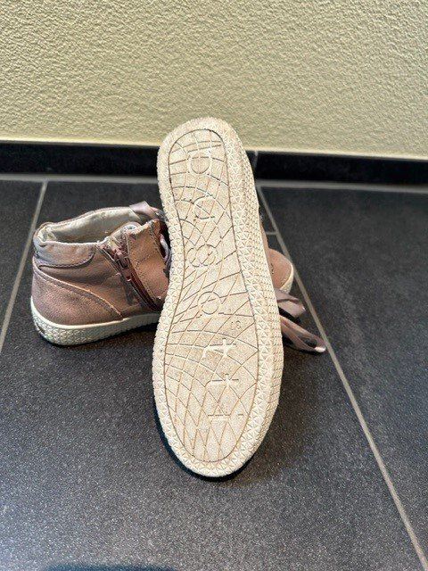 Schuhe für Mädchen: Kinderschuhe – Gebraucht aus Hägendorf von oezi74 2