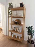OAK SHELFS / Library