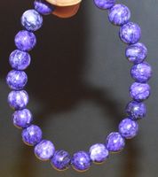 Armband A-957 – Russische Charoite 8mm Perlen – elastisch
