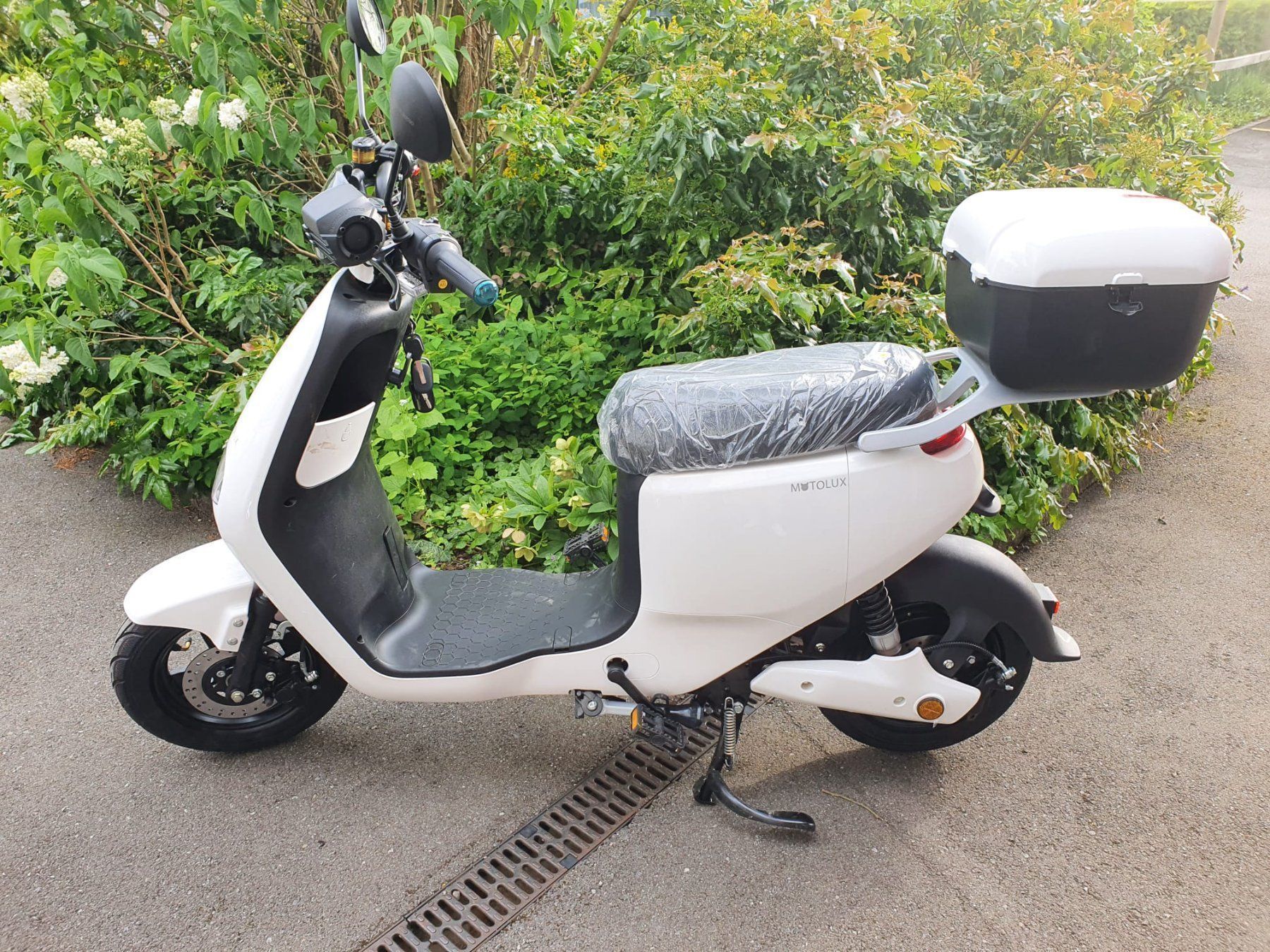 Scooters: Elektro - Scooter – Neu und originalverpackt aus Bünzen von Turbolino5