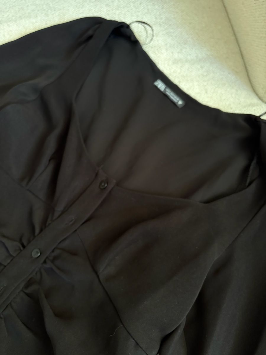 Zara Vestiti: BLACK ZARA BUTTON-UP DRESS – Usato da Zürich venduto da dor_9l9g 5