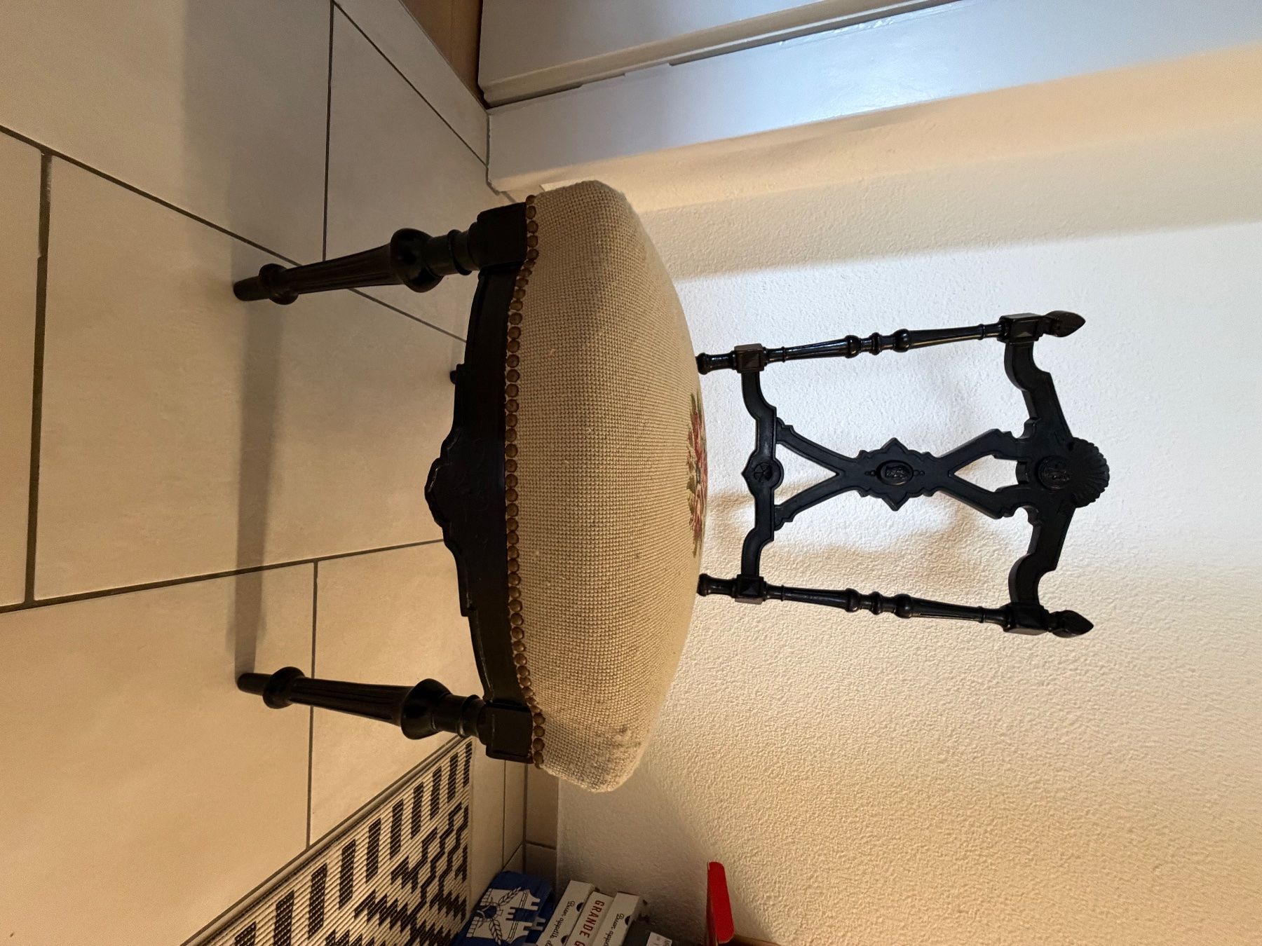 Stühle: Antike Stuhl – Gebraucht aus Biel/Bienne von bah_nwz6 2