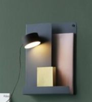 Muuto Folded Shelves und Muuto Post LED-Wandleuchte