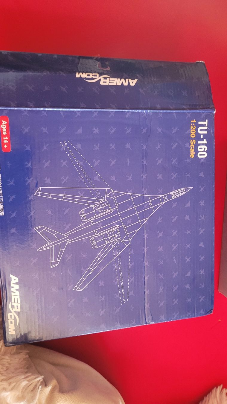 Modellbausätze & Standmodelle: TU-160 1:200 – Neu und originalverpackt aus Boltigen von Bubusbacher