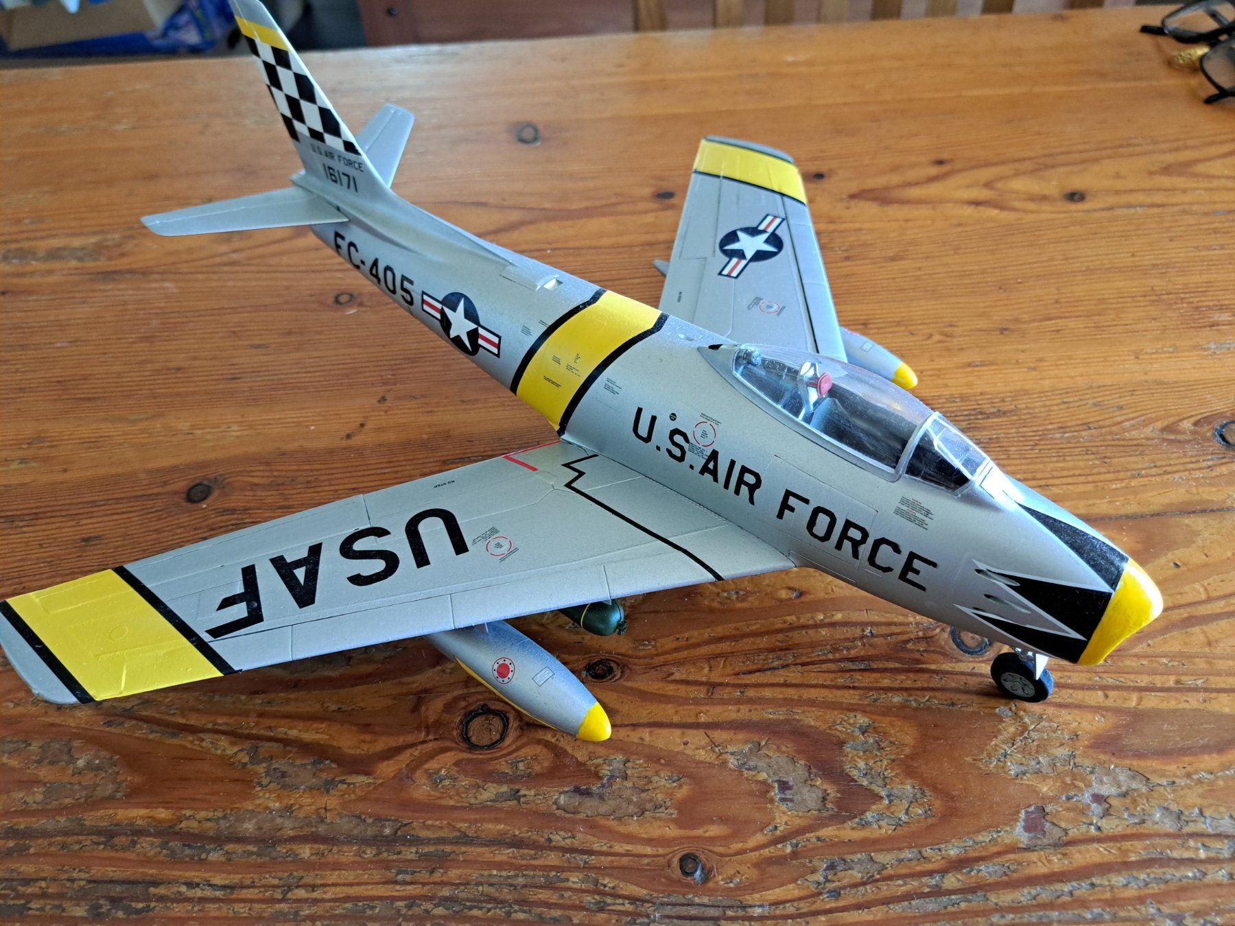 Modellbausätze & Standmodelle: F-86  Sabre USAF 1/32 – Gebraucht aus Düdingen von ananda1709