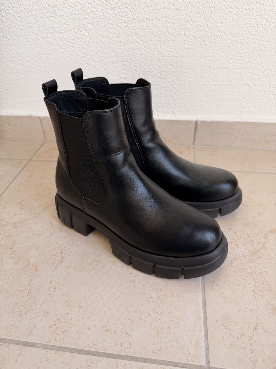 Chaussures femmes: Stiefel  – Neuf (Voir description) à Binningen par se_ahj8 1