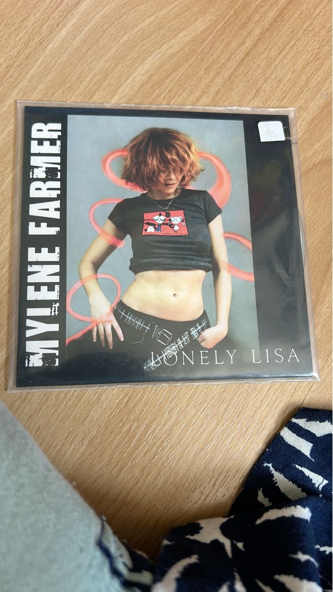 CDs: Mylène Farmer - Lonely Lisa CD – Gebraucht aus Herbetswil von rotekatze84