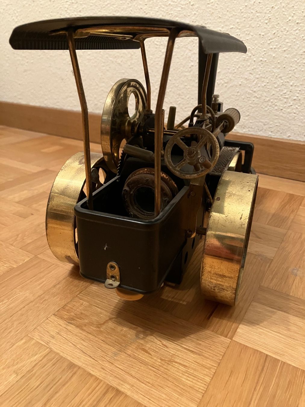 Modellbausätze & Standmodelle: Dampfwalze Old Smoky – Gebraucht aus Zürich von mic_2dnf 2