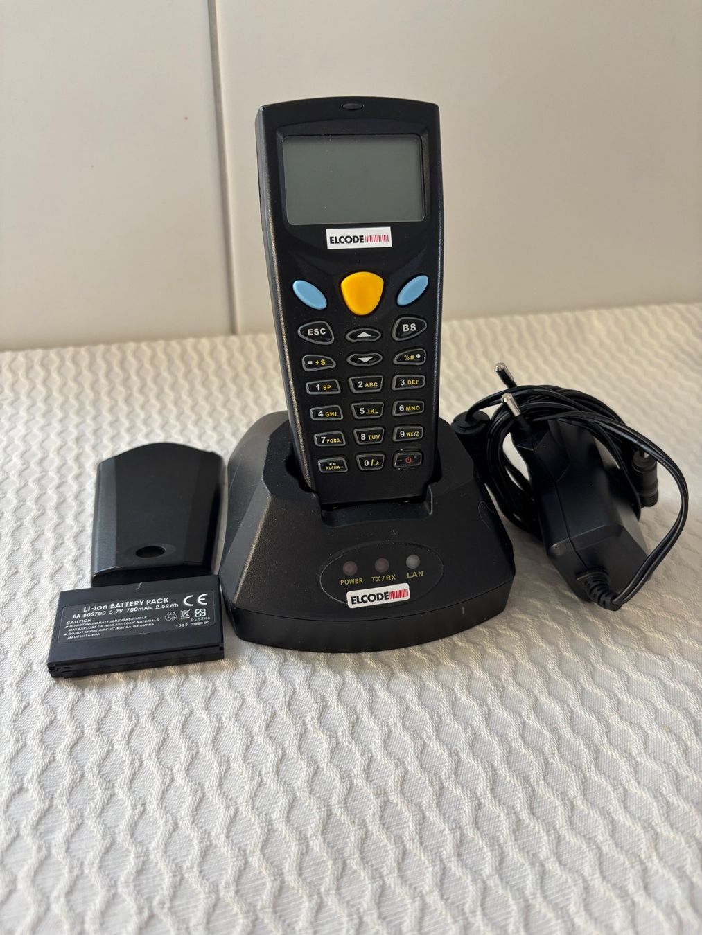 Scanner: Mobiler Barcodescanner Elcode 8001 Terminal - C – Usato da Einigen venduto da Medicom-Pharma