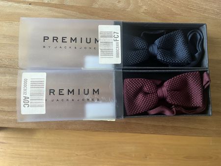 2x Jack & Jones Fliegen: Dunkelblau & Bordeaux Rot