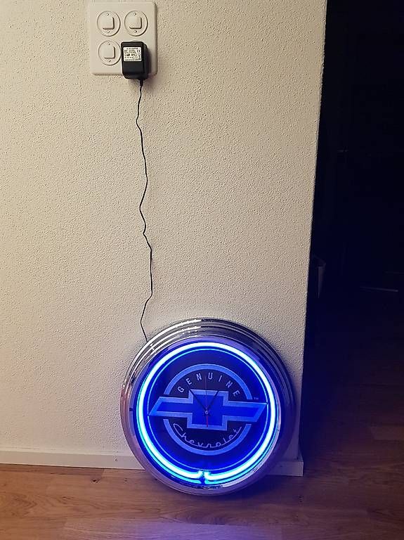 Orologi: Chevrolet Neon-Uhr – Usato da Rümlang venduto da ButterflyValve 2