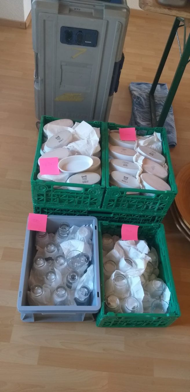 Komplettküchen: DIV CATERING MATERIAL – Gebraucht aus Zullwil von imh_lq9s 1