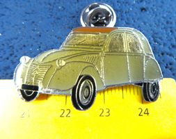 CITROEN " ENTE " 2CV DÖSCHWO AUTO PIN