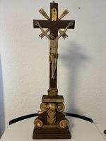 Kruzifix mit Sockel Höhe ca. 60 cm antik