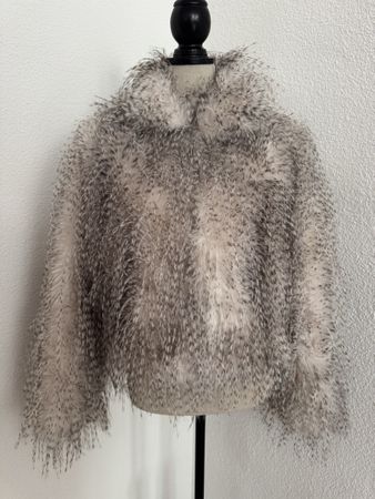 Veste en fausse fourrure, taille S/M