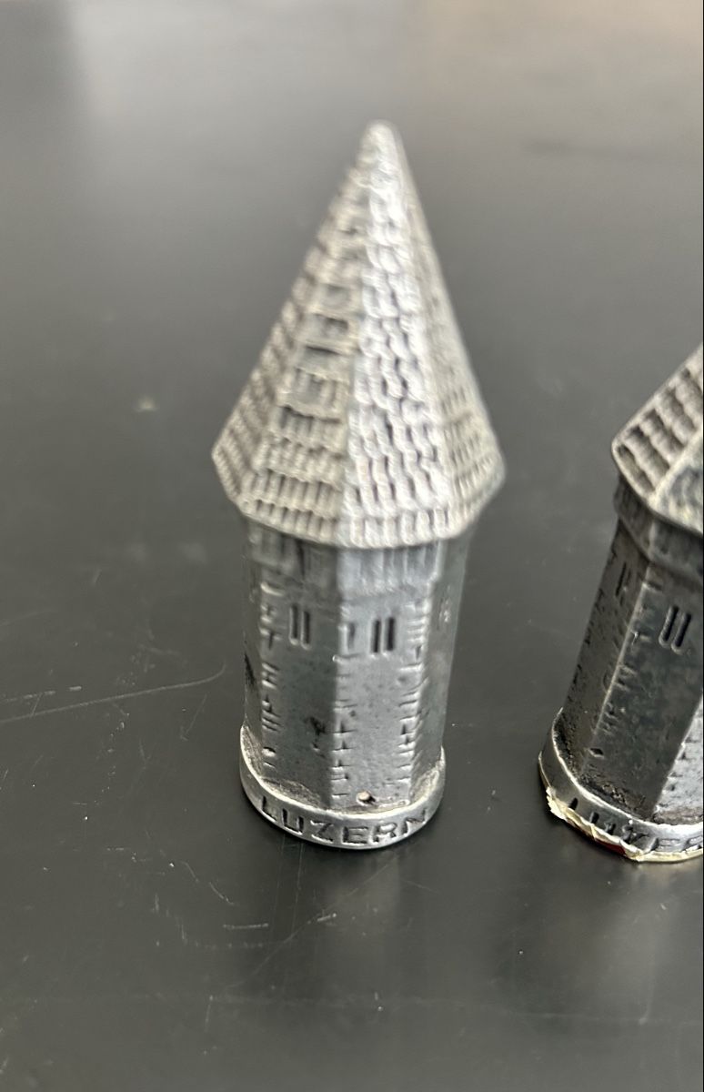 Tutte le decorazioni: 2x alter Wasserturm Luzern aus Zinn – Usato da Zumikon venduto da tuna007 2