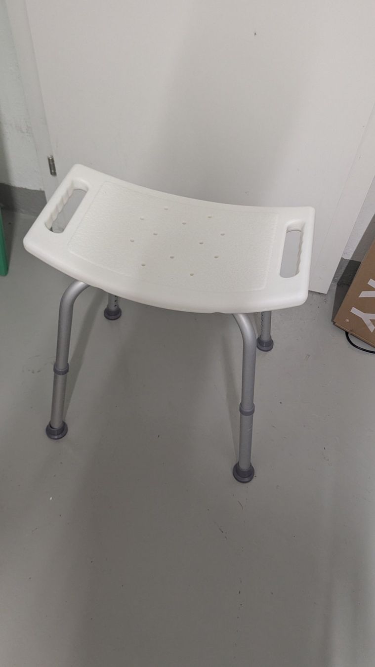 Sgabelli: Vivamore Showerchair / Duschhocker – Usato da Zürich venduto da ann_6gcx