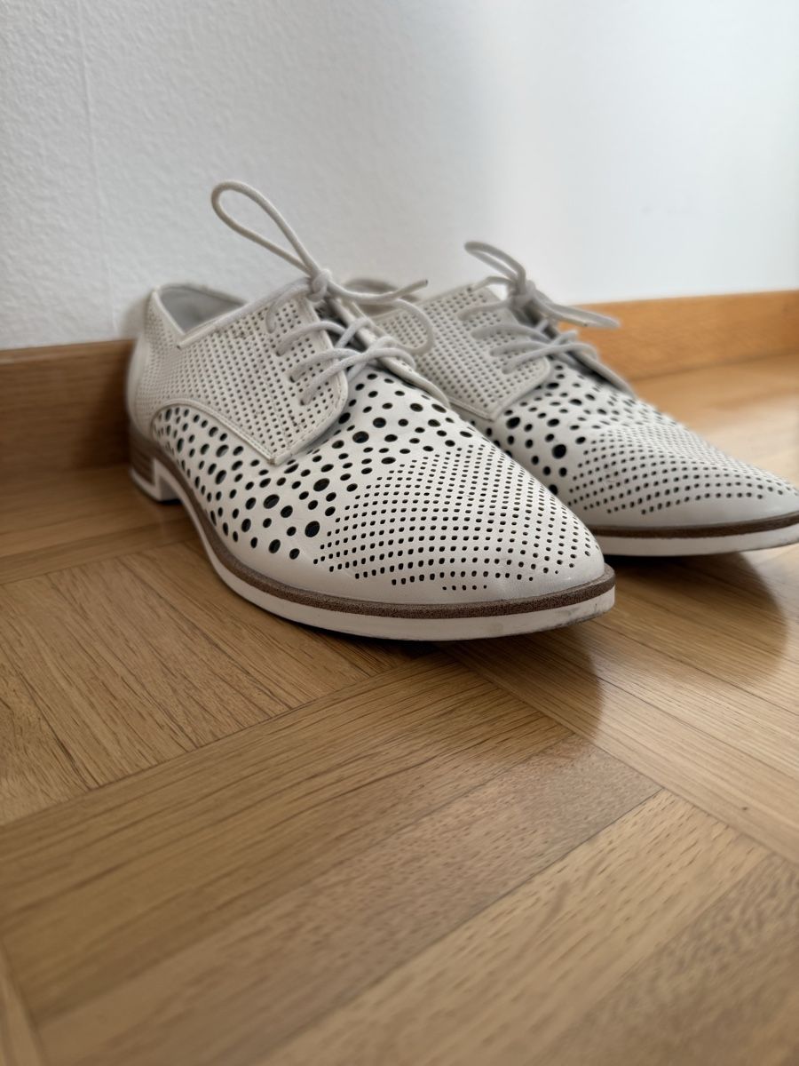 Scarpe da donna: Schuhe – Usato da Stans venduto da lorena.17 1
