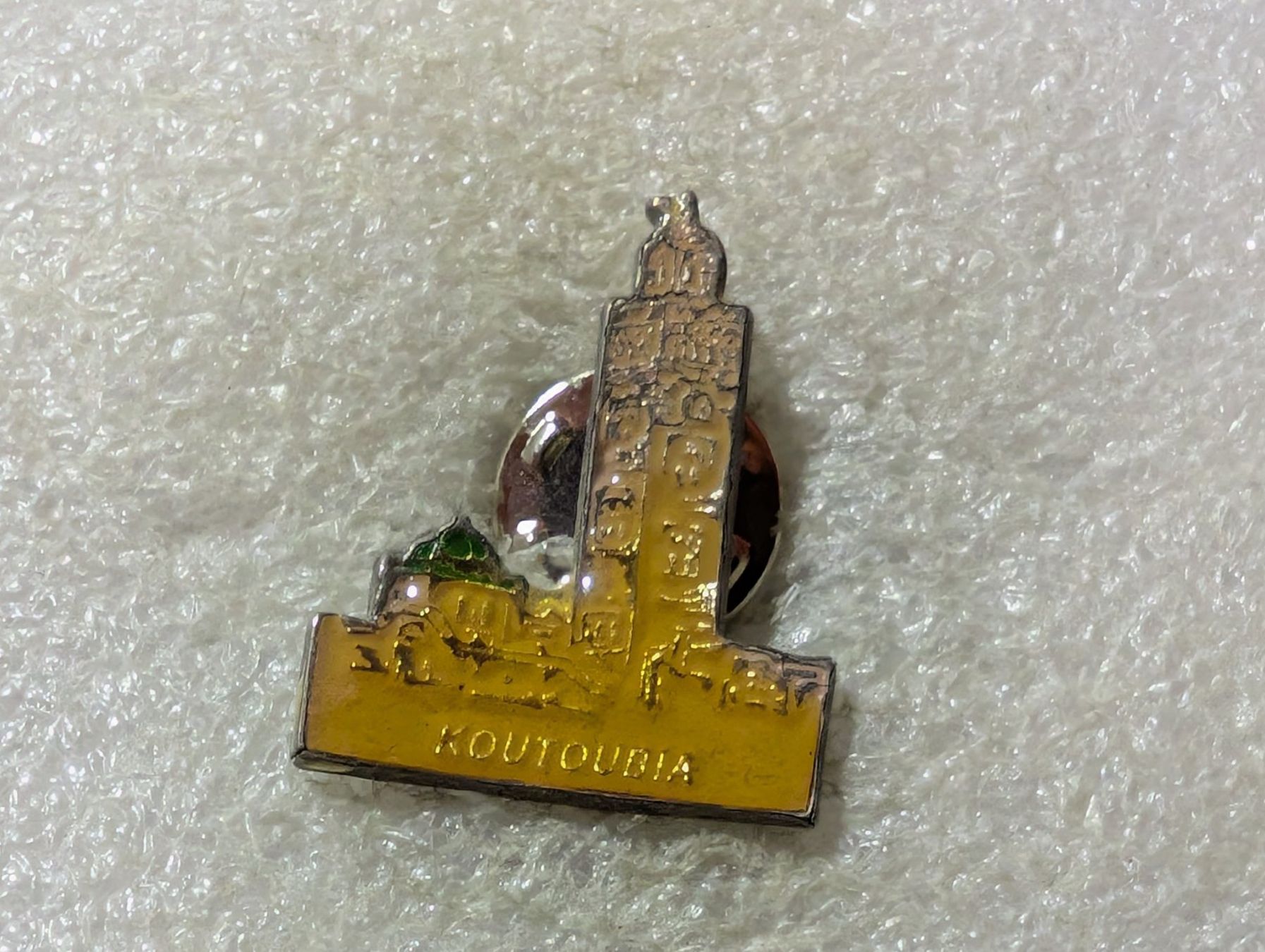 Placchette & Badge: Ansteckpin 100: – Usato da Oppligen venduto da Pin-Fall-Shop