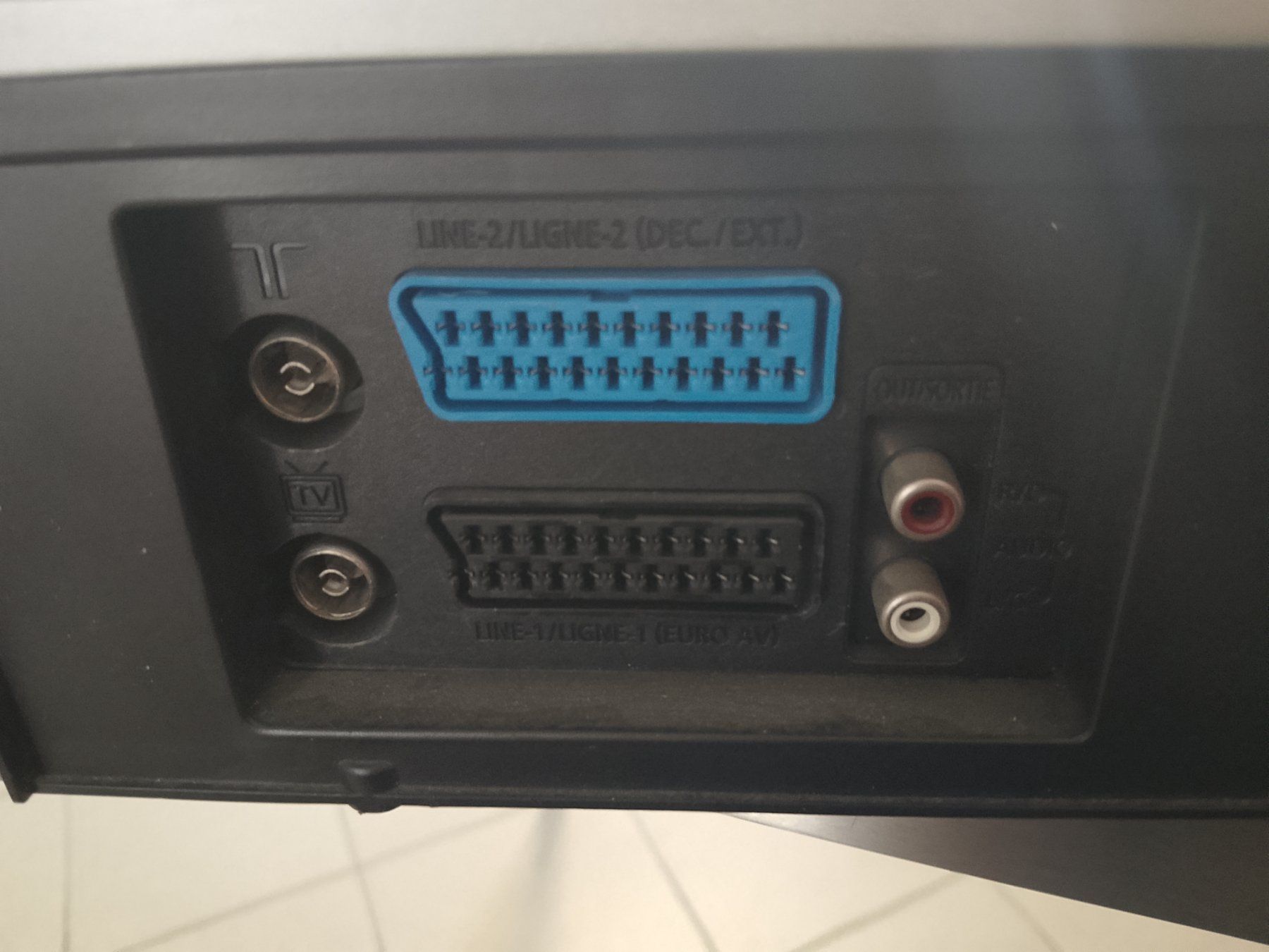 Sony Registratori: Sony VHS Video recorder – Usato da Biel/Bienne venduto da Vintage-timearts 5