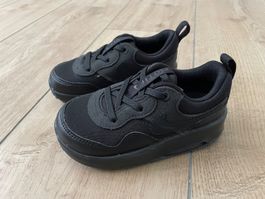 Nike Air Max Motif Gr. 26 NEU