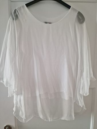 Elegante  Bluse, leicht und luftig, Made in Italy L