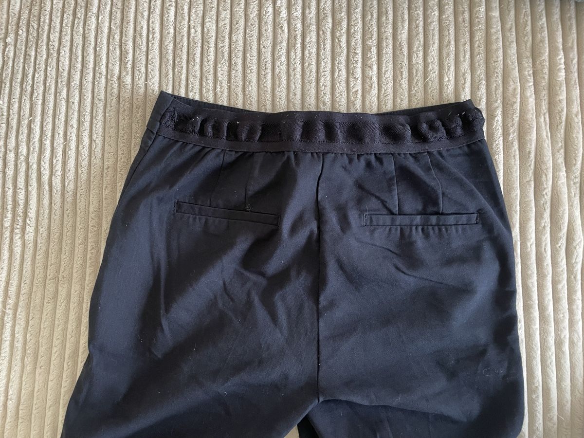 Zara Pantaloni: Navy Trousers from Zara S/36 – Usato da Zürich venduto da lydia.joray 2