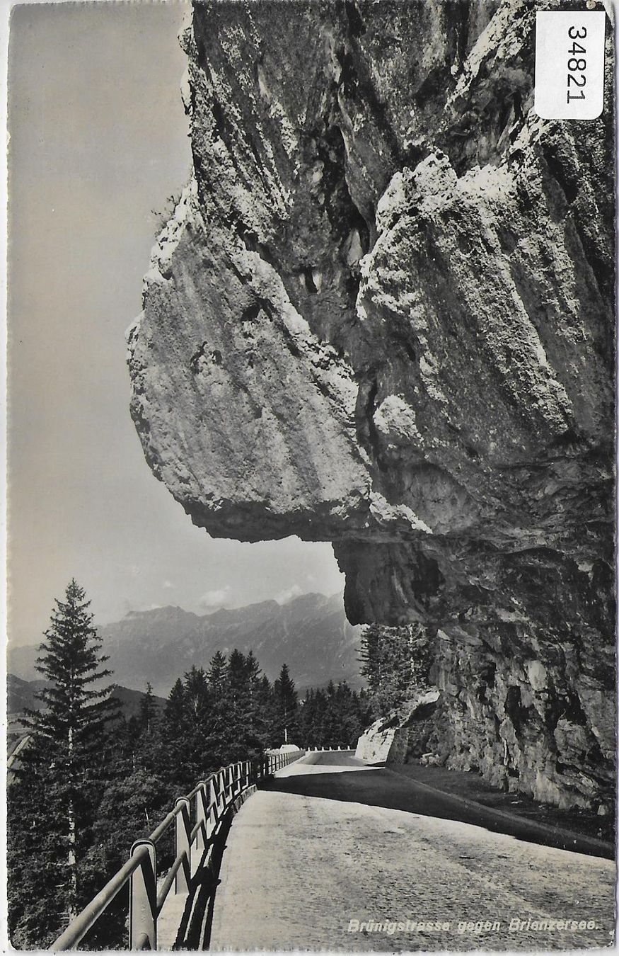 Cartes postales: Brünigstrasse gegen Brienzersee – D'occasion à Ettingen par Kartenplanet