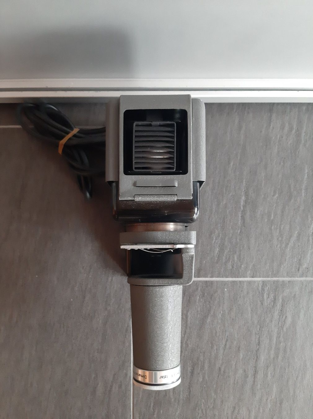 Leitz Labor & Dunkelkammer: 1 Älterer DIA  Projektor Leitz Germany. – Gebraucht aus Buchs AG von Cuescu 3