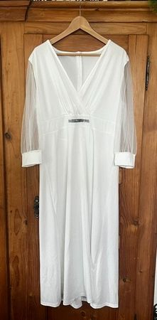 Kleid weiss Gr. 42/44
