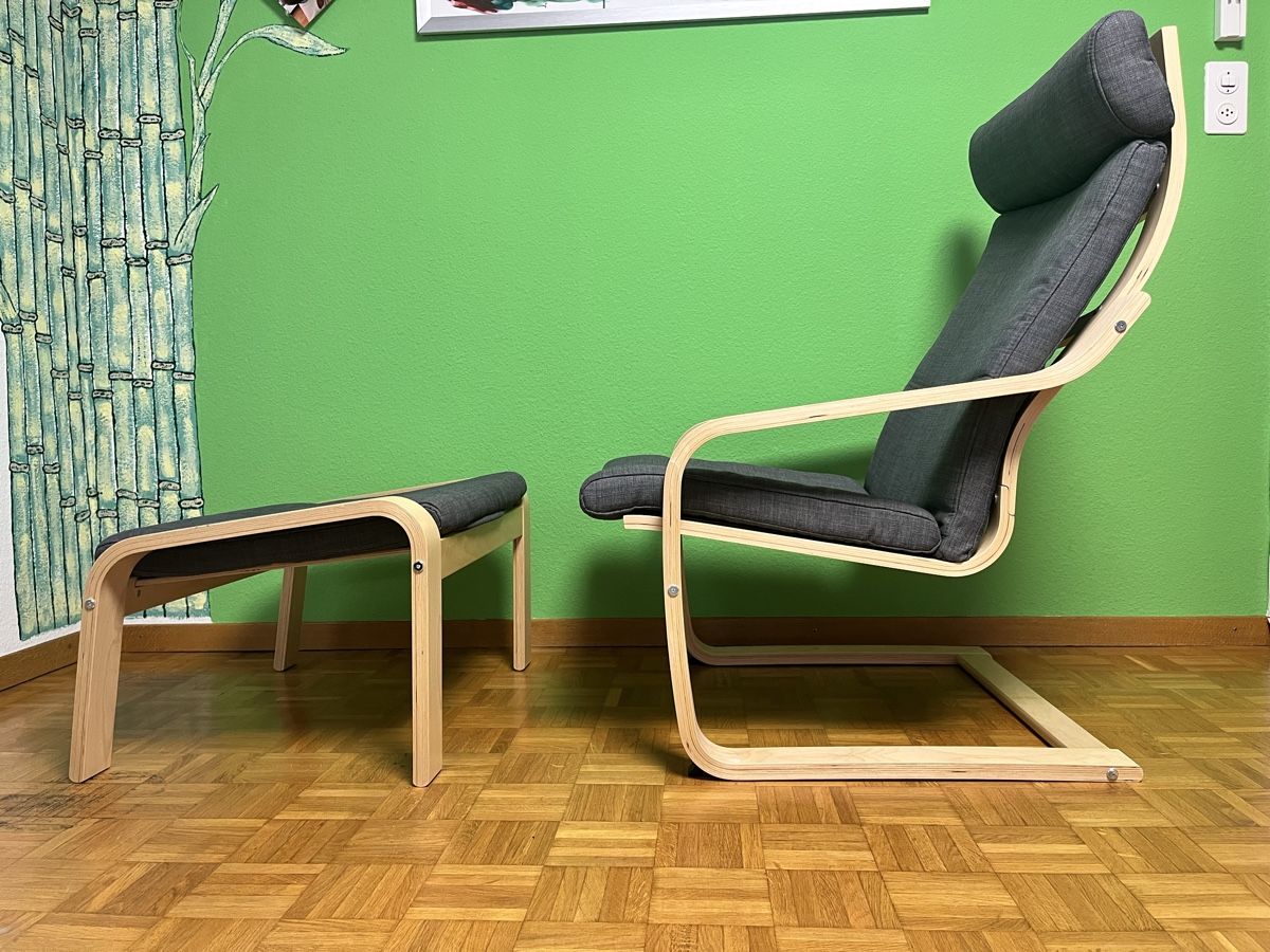 Ikea Poltrone: POÄNG Sessel und Hocker, Birkenfurnier/Hillared anthrazit – Nuovo (secondo la descrizione) da Subingen venduto da Jordano01