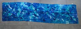 Blaues Seidenfoulard