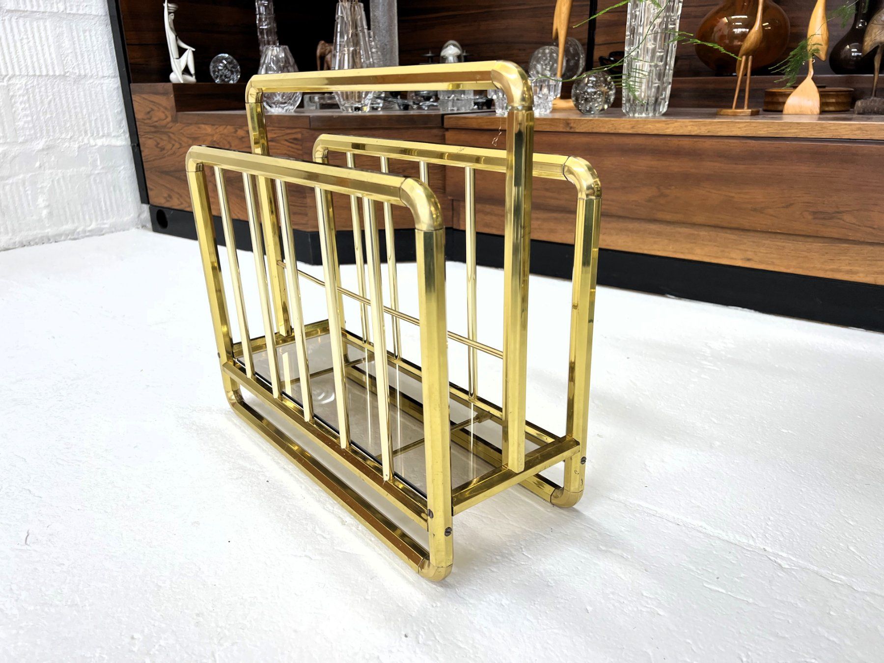 Altro per la casa: Vintage, MCM Zeitungsständer – Usato da Walzenhausen venduto da stilvollwohnen 3