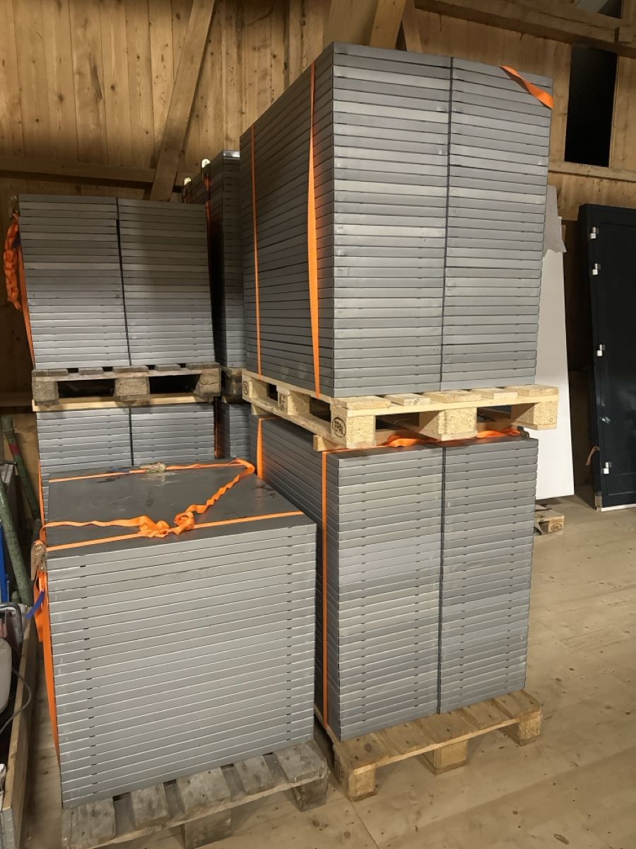 Scaffali: Ssi Schäfer Tablar 100x40cm – Usato da Rickenbach LU venduto da fla_9ft6