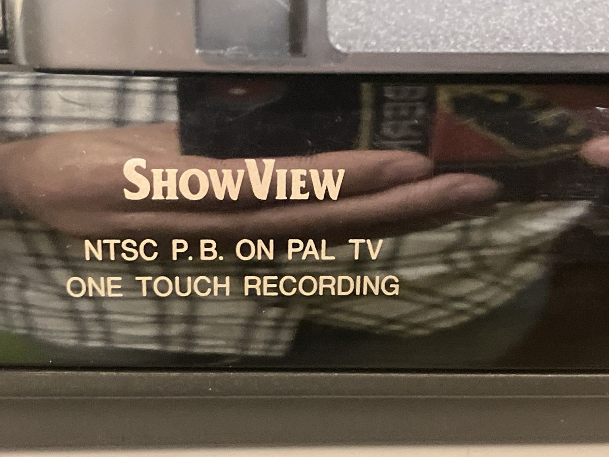 Panasonic Registratori: Panasonic VHS Recorder NV-SD240EG – Usato da Erlenbach im Simmental! venduto da Simmentaler-Perlen 6