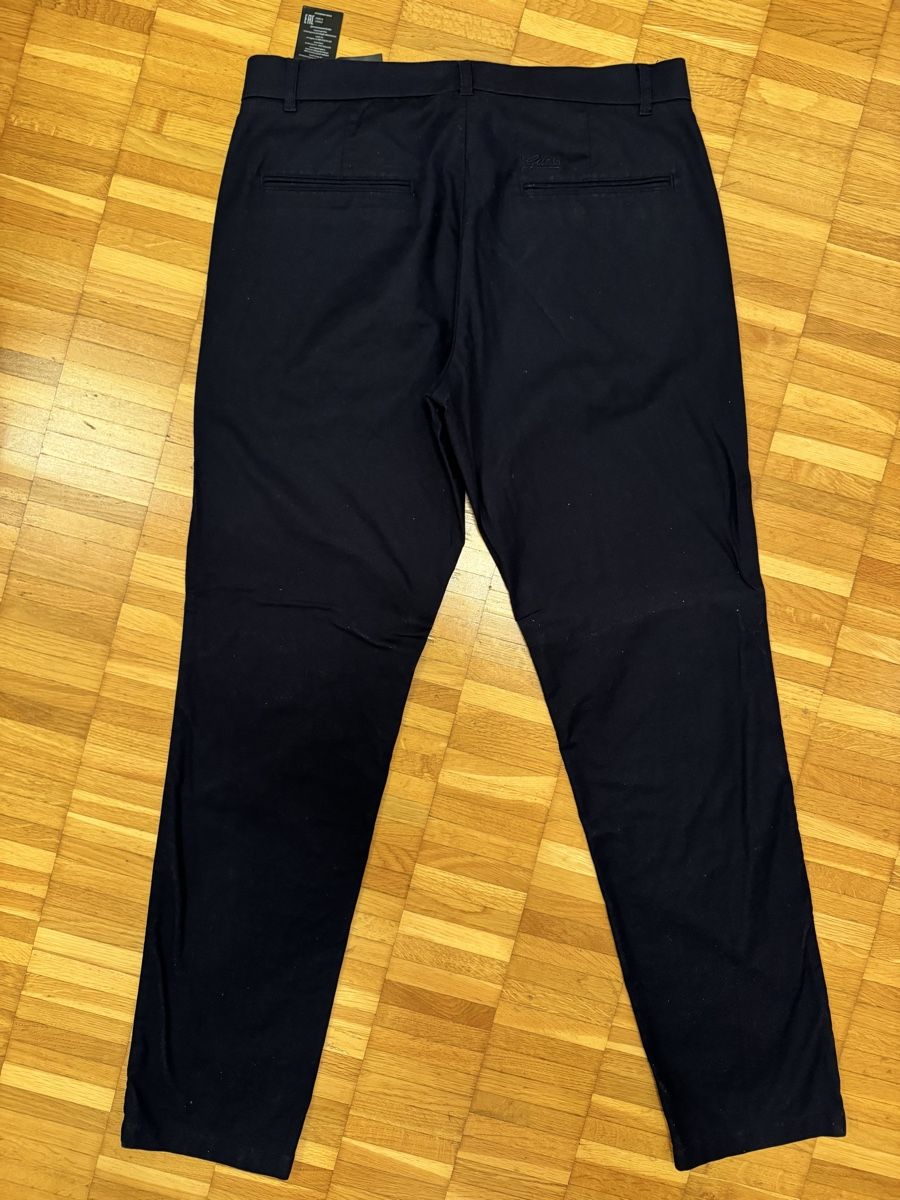 Pantaloni: SCHNÄPPCHEN: Guess Hose, Gr. 33, sehr bequem! – Usato da Wettswil venduto da doscho_ZH 2