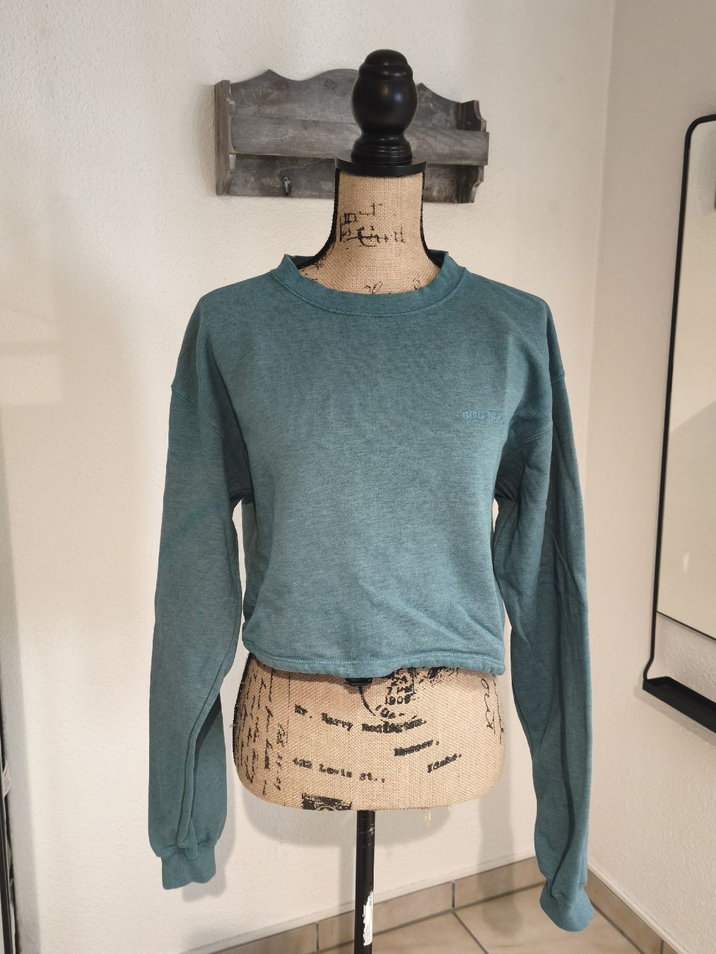 Maglioni & Felpe: Pullover BDG Damen Grösse S Petrol guter Zustand – Usato da Emmetten venduto da SecondhandSiska