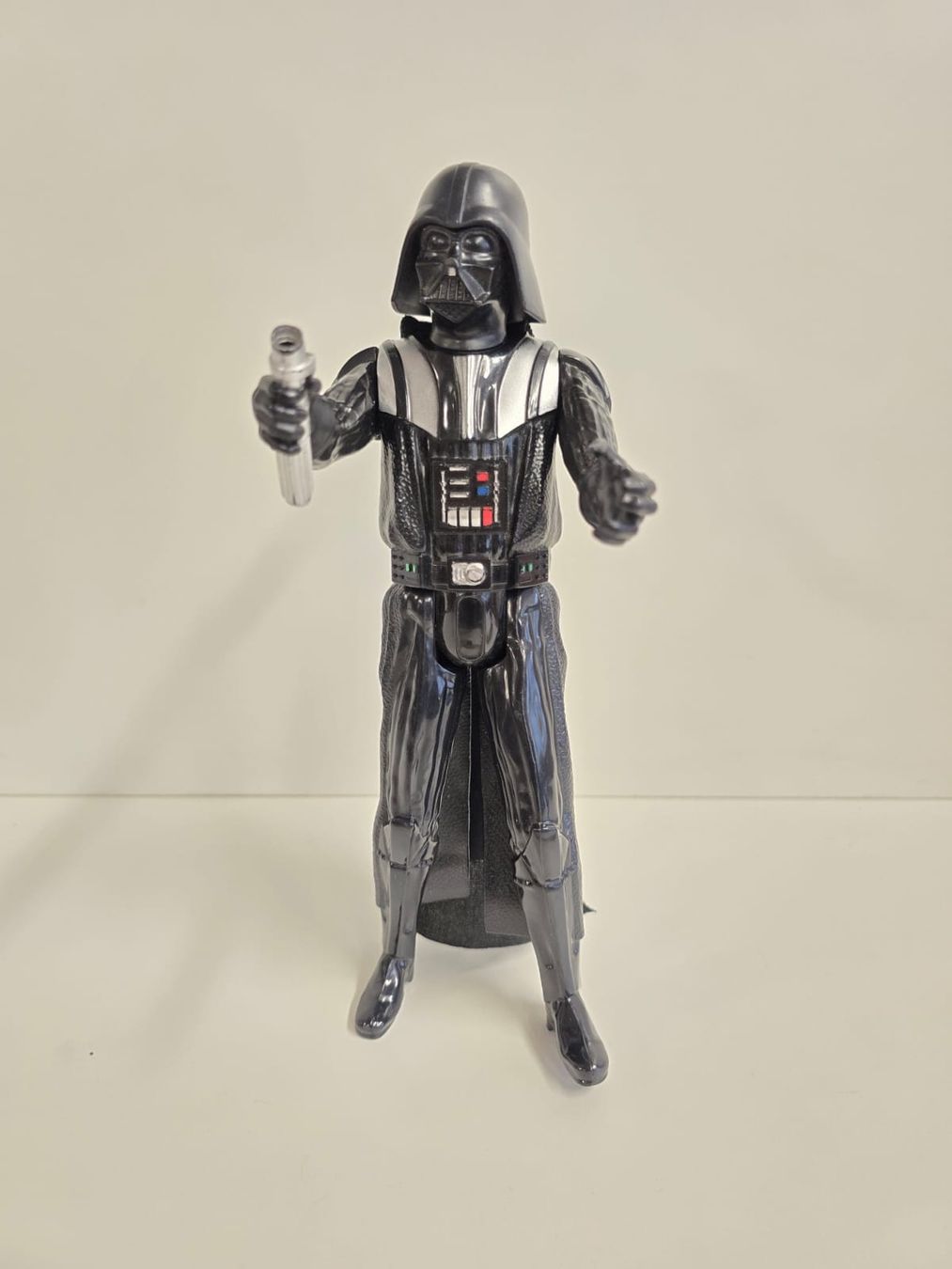 Hasbro Figuren: Darth vader Figure Hasbro – Gebraucht aus Tuggen von Santasbag