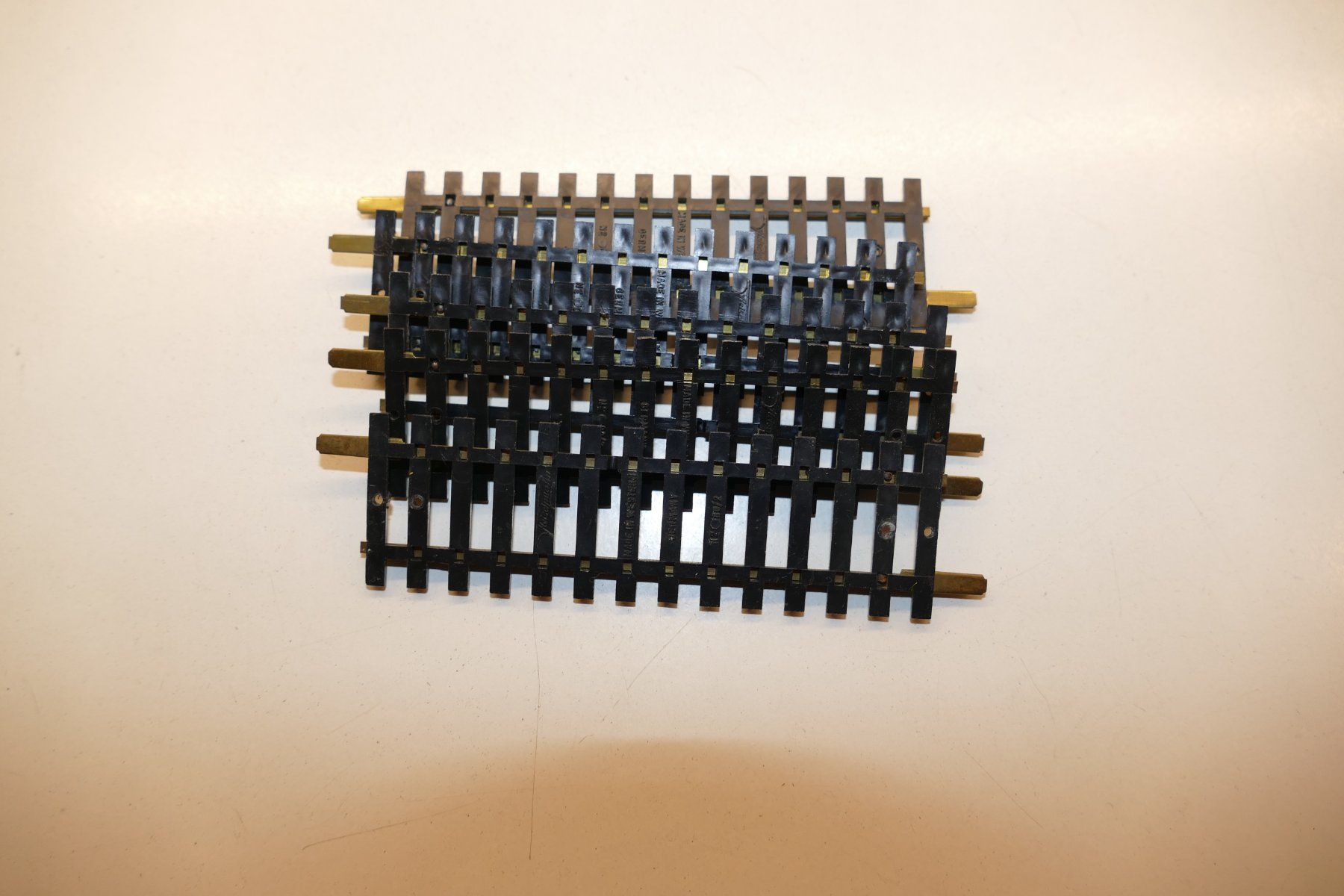 Fleischmann Modellini di ferrovie: Fleischmann H0: 5xgerades Gleis l=102 mm – Usato da Niederhasli venduto da rail-duerst 1