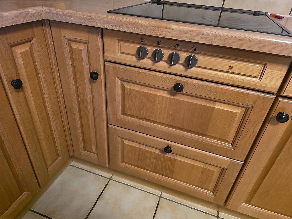 Cucine complete: Gratis Echtholzküche – Usato da Hochdorf venduto da elton09 2