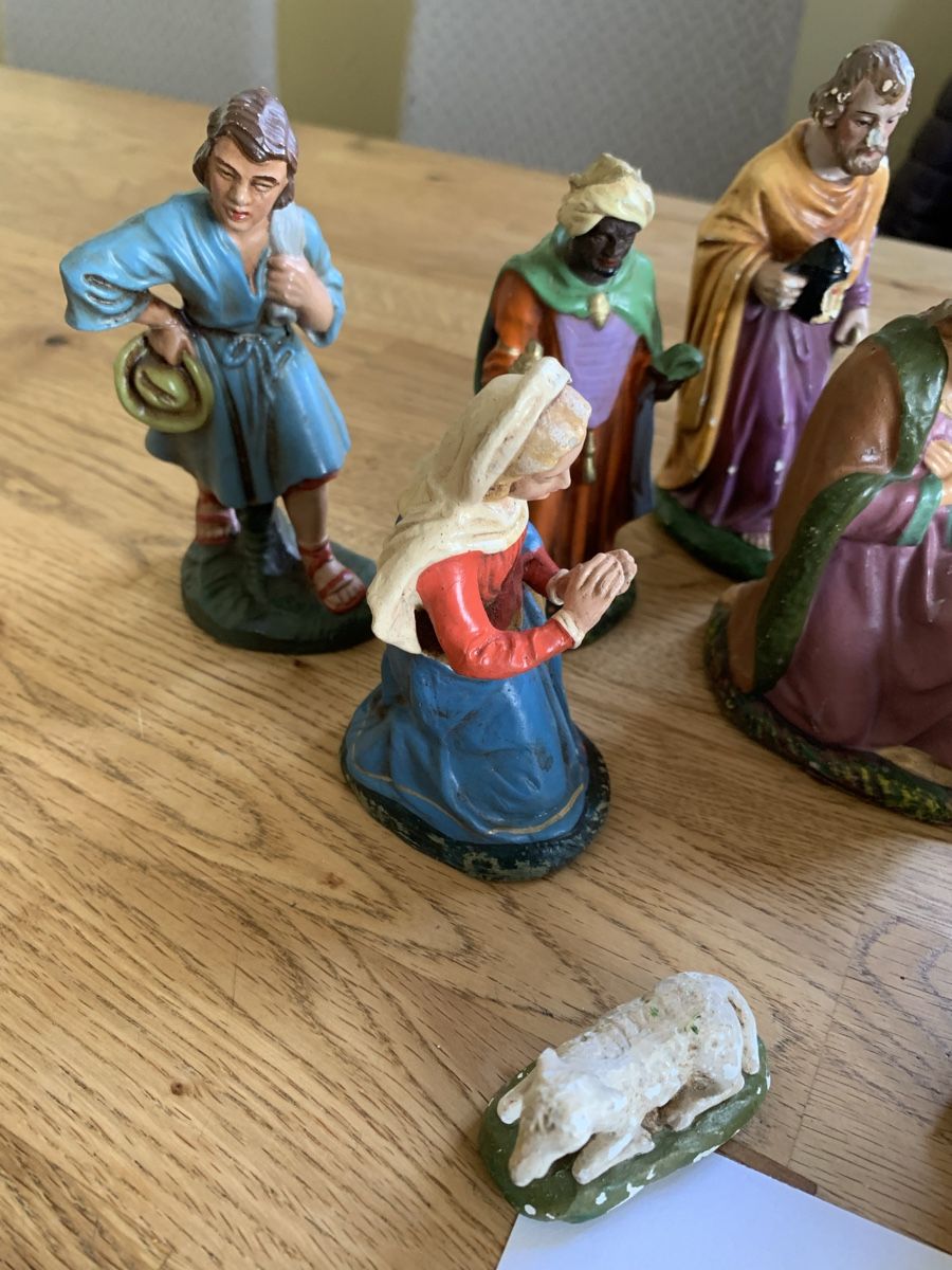 Statuette: Versch. Alte Krippenfiguren – Usato da Flawil venduto da Naphtali 3