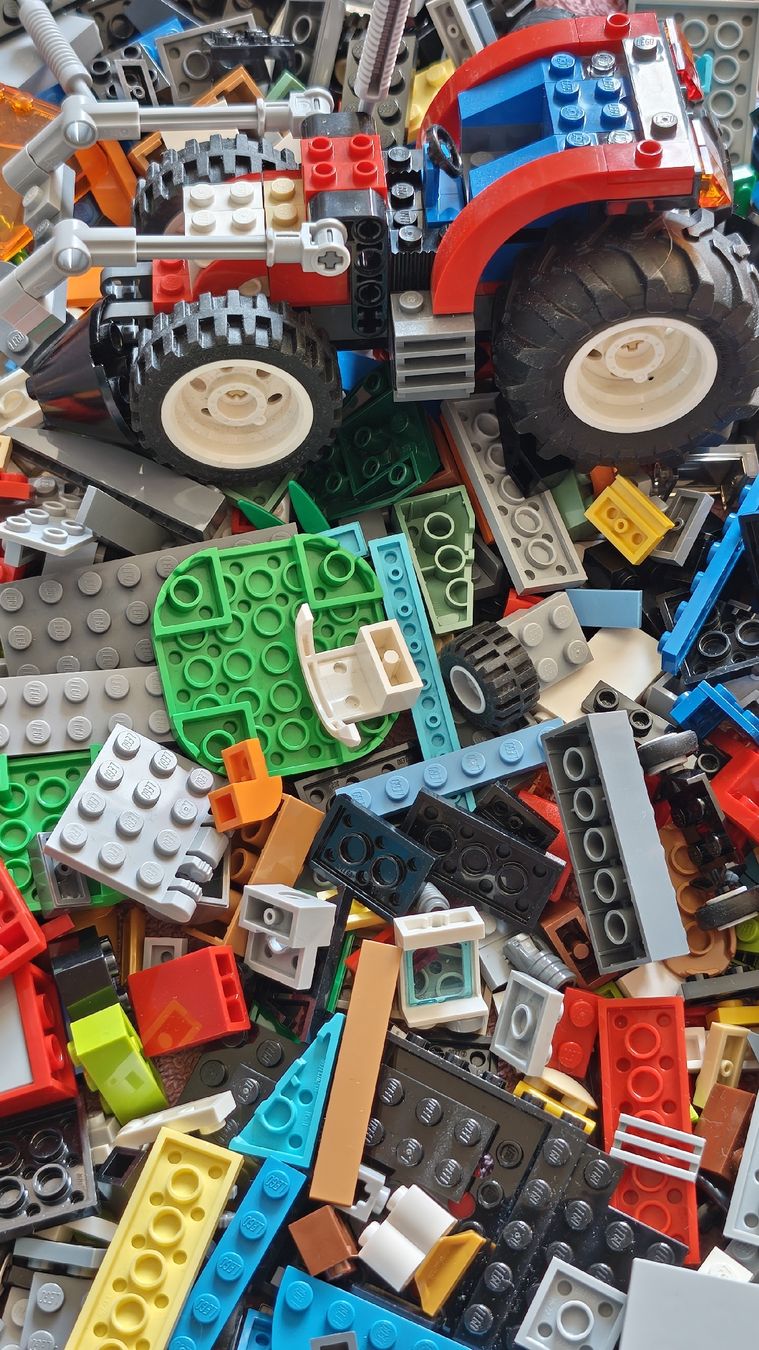Lego Jouets: Lego, bunt gemischt ca. 1,8 Kilo – D'occasion à Effretikon par Superkarin7 3