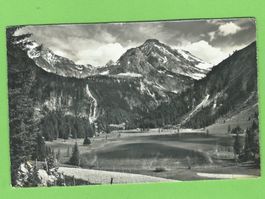 Der Lauenensee bei Lauenen
