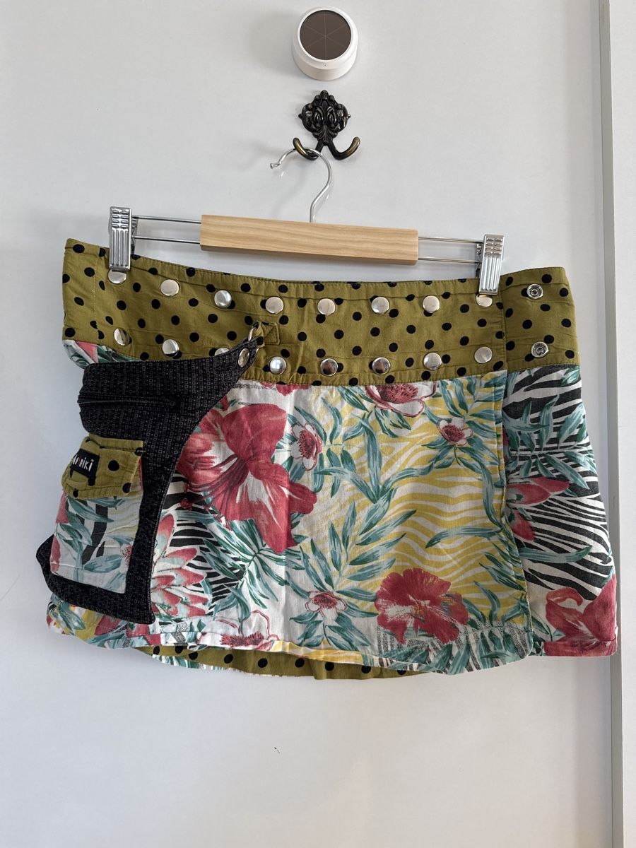 Moshiki Jupes: Moshiki Wenderock mit Tasche – D'occasion à Winkel par _OachKatzerl_